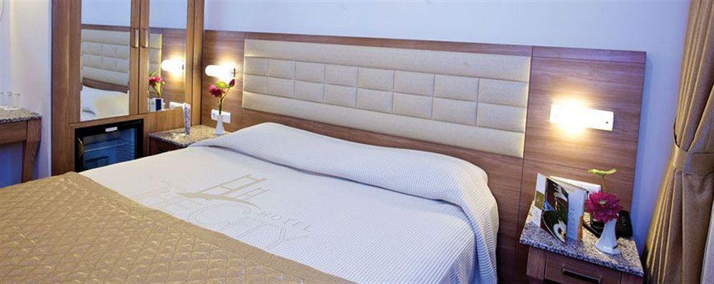 The City Hotel Provincia di Provincia di Istanbul Esterno foto